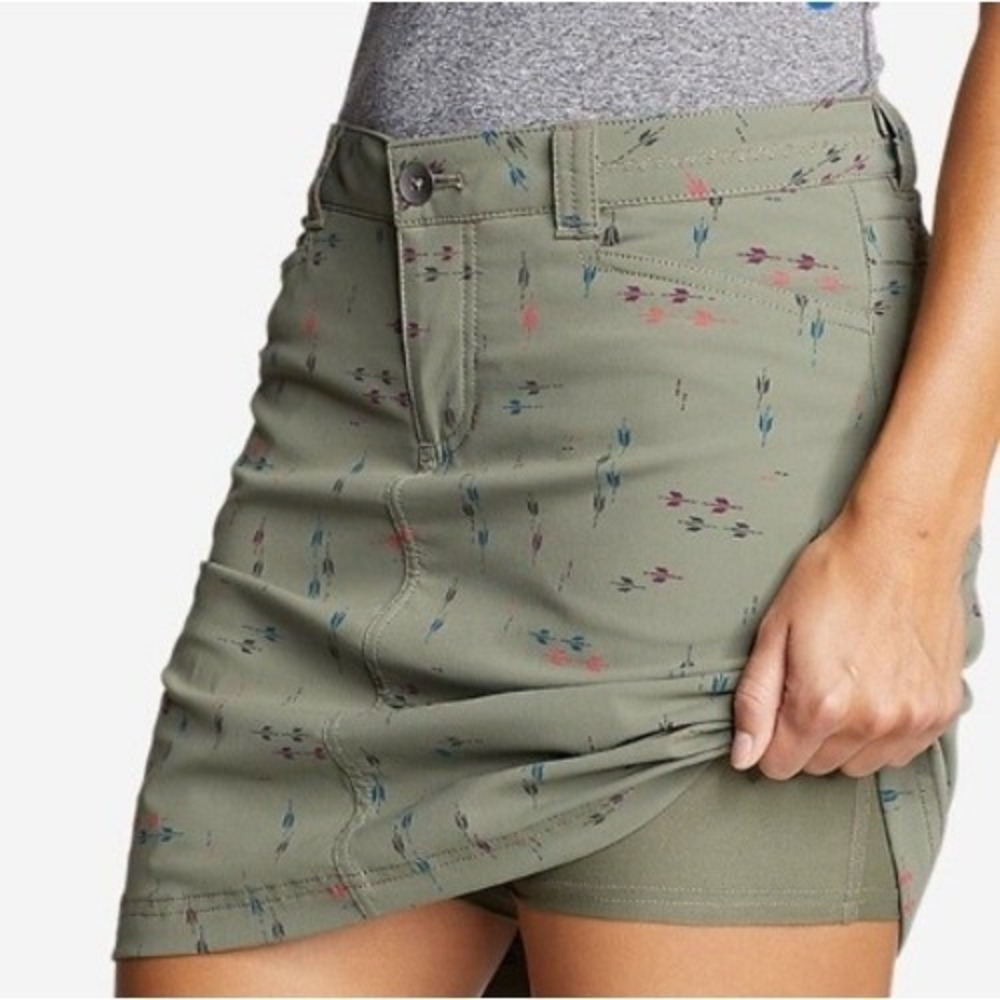Eddie Bauer‎ Women's Aztec Military Green Adventure 2.0 Skort Size 4